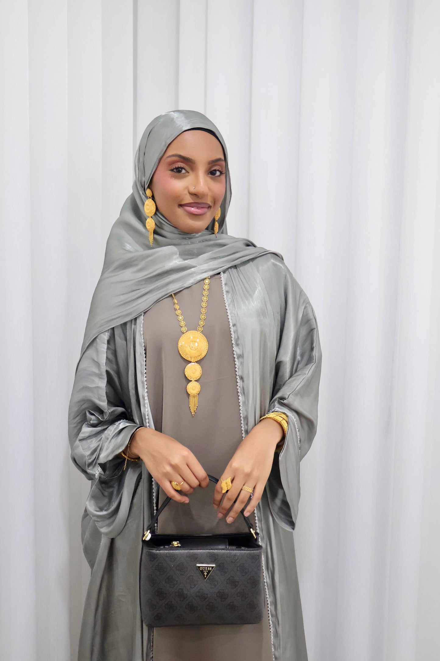 Loujain Luxe Abaya | Grey Cloud