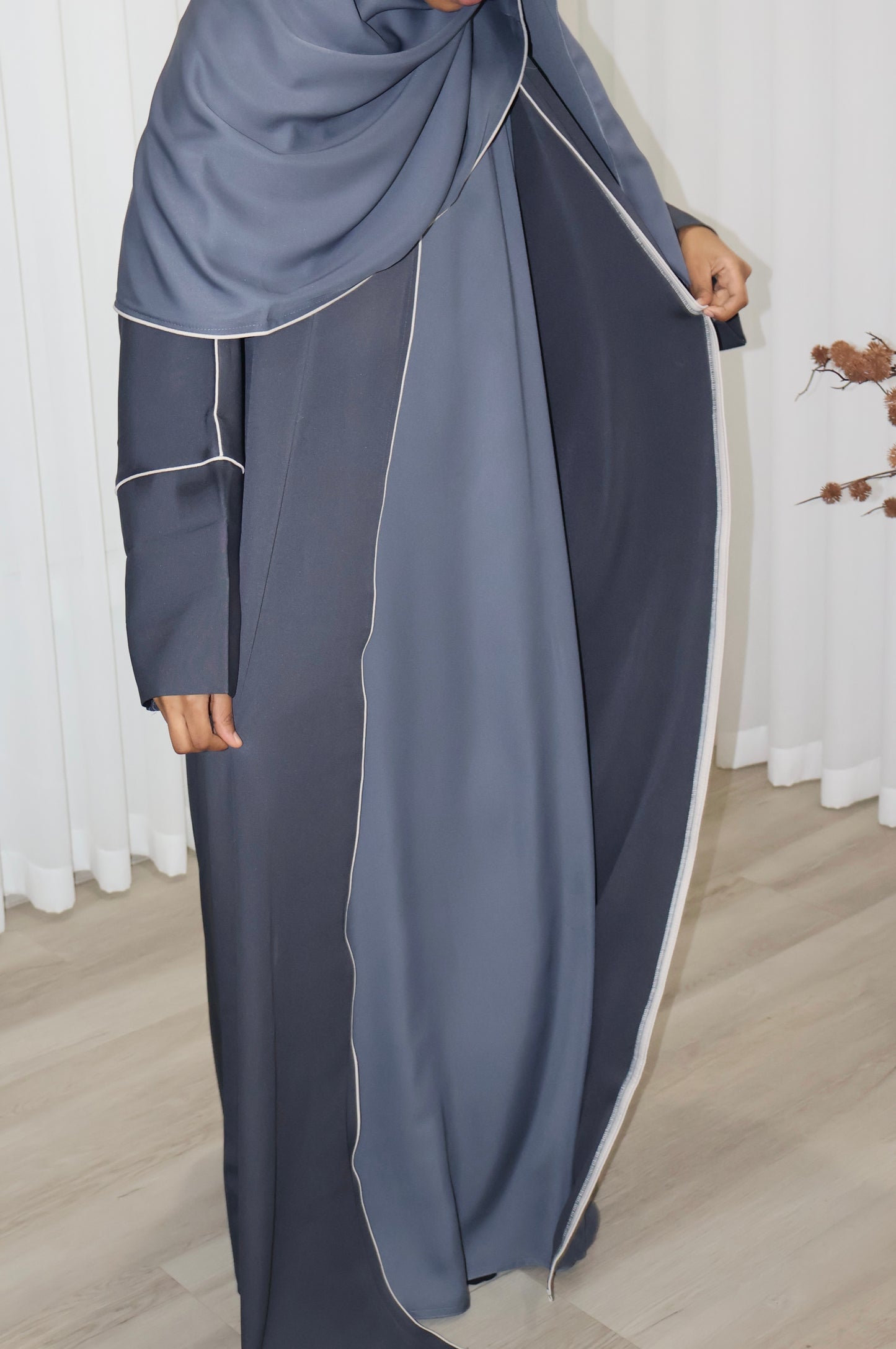 Modern Muse Abaya | Al-Ramaadi