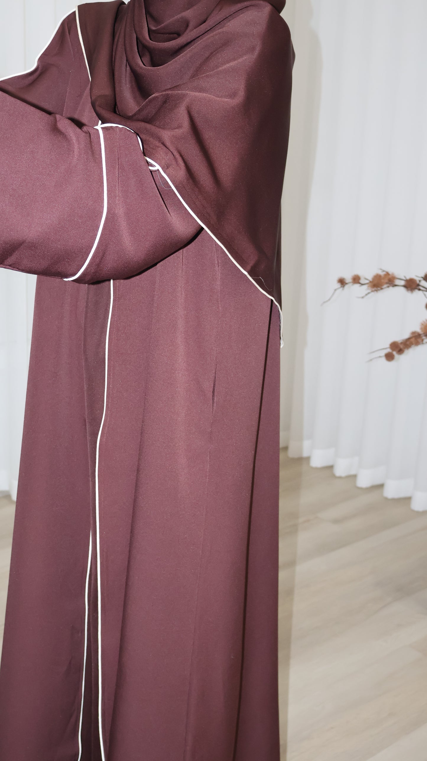 Modern Muse Abaya | Al-Qahwa